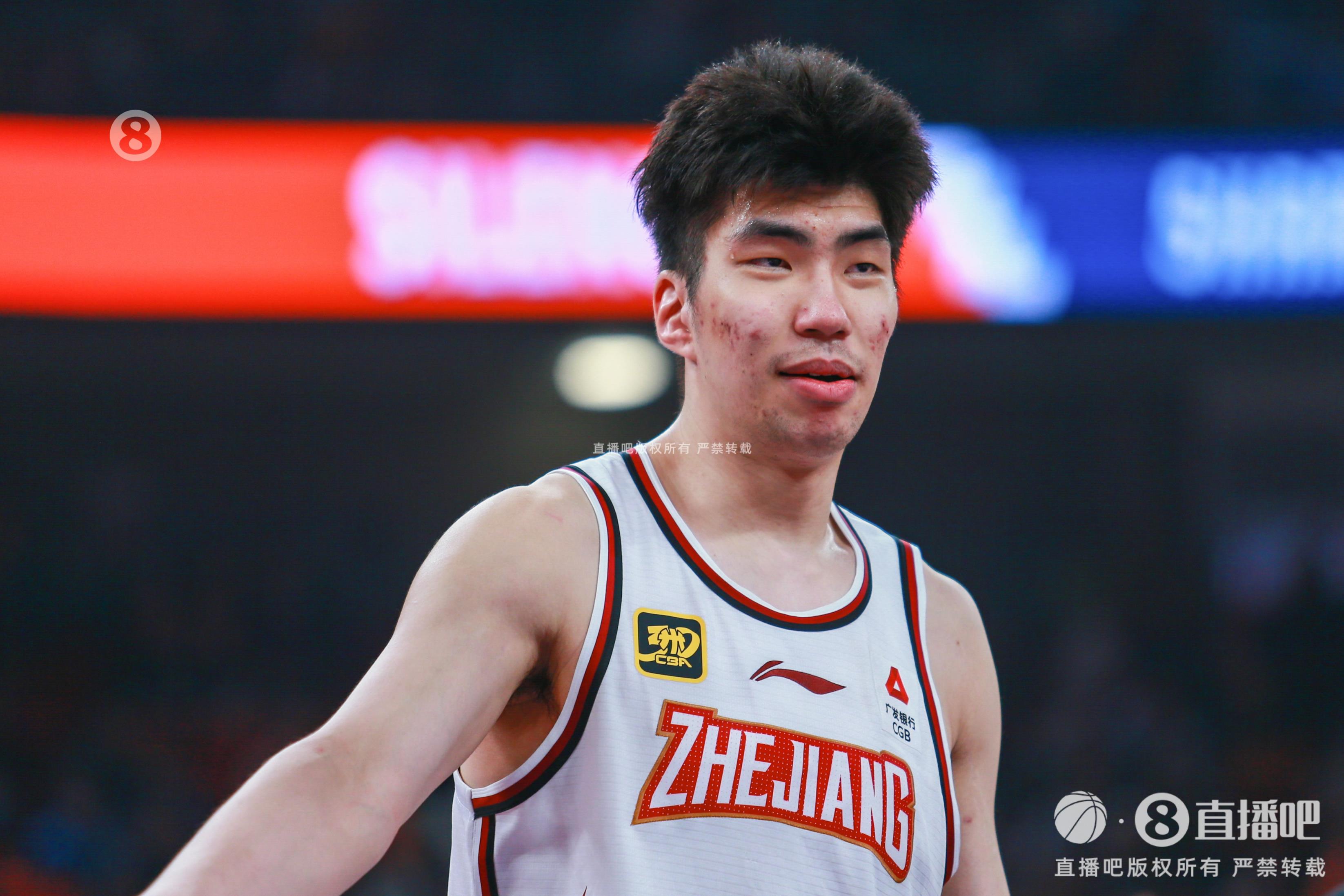 效率極高！余嘉豪8中8貢獻(xiàn)20分7板 罰球5中4